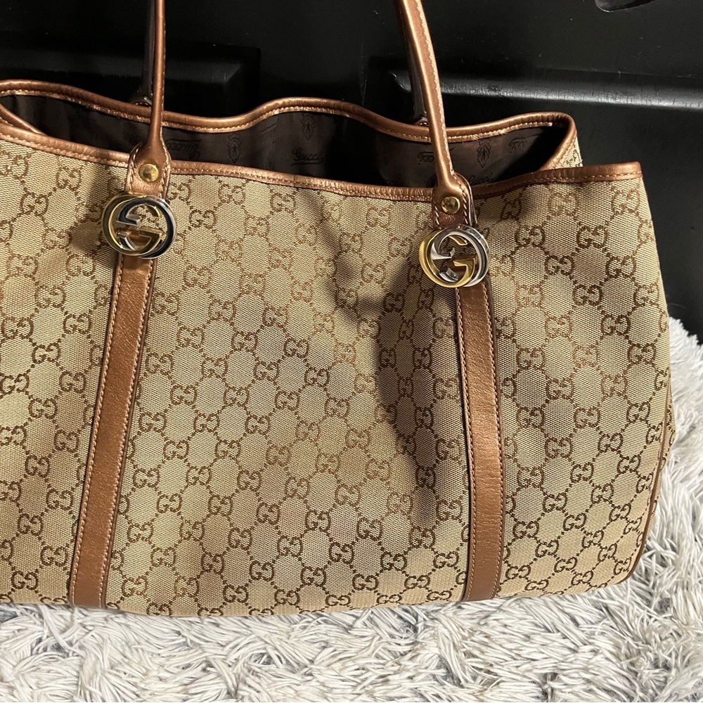 Authentic Gucci: Glittery Twin Gg Metallic Finish… - image 2